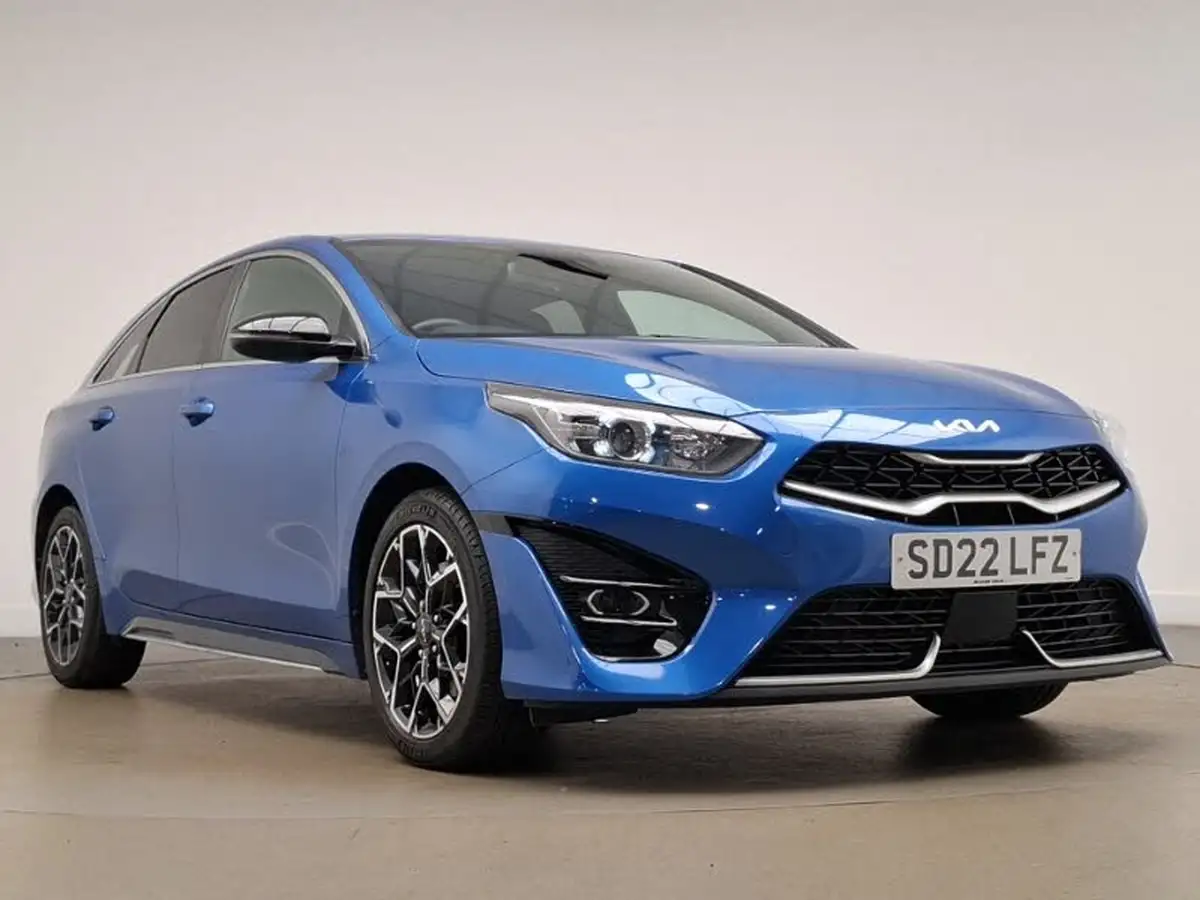2022-kia-pro-ceed-15-t-gdi-gt-line-big-0