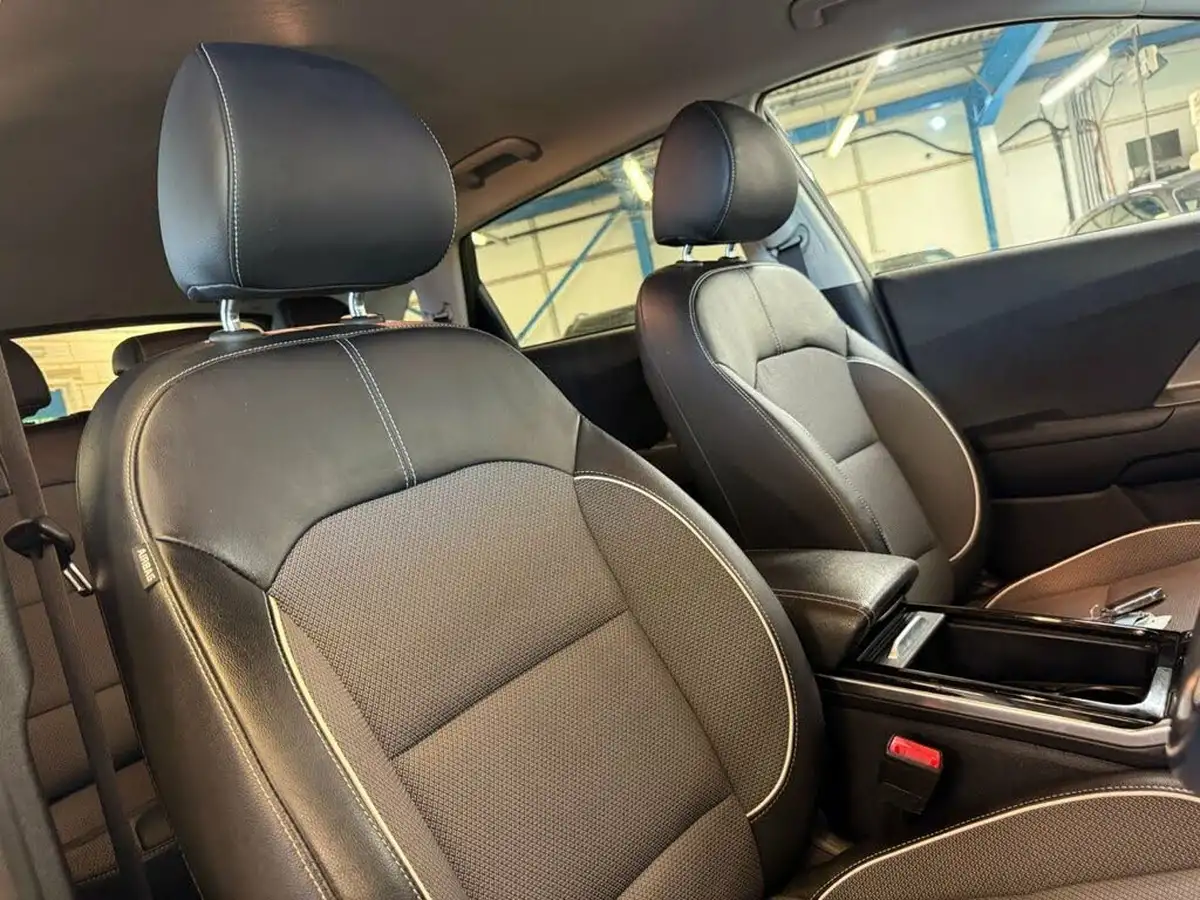 2022-kia-niro-ev-e-2-big-42
