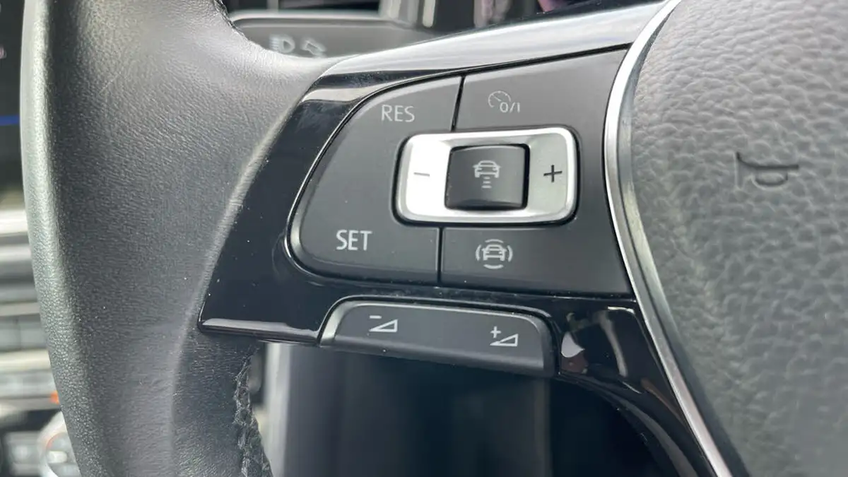 2021-volkswagen-t-roc-15-tsi-sel-dsg-big-29