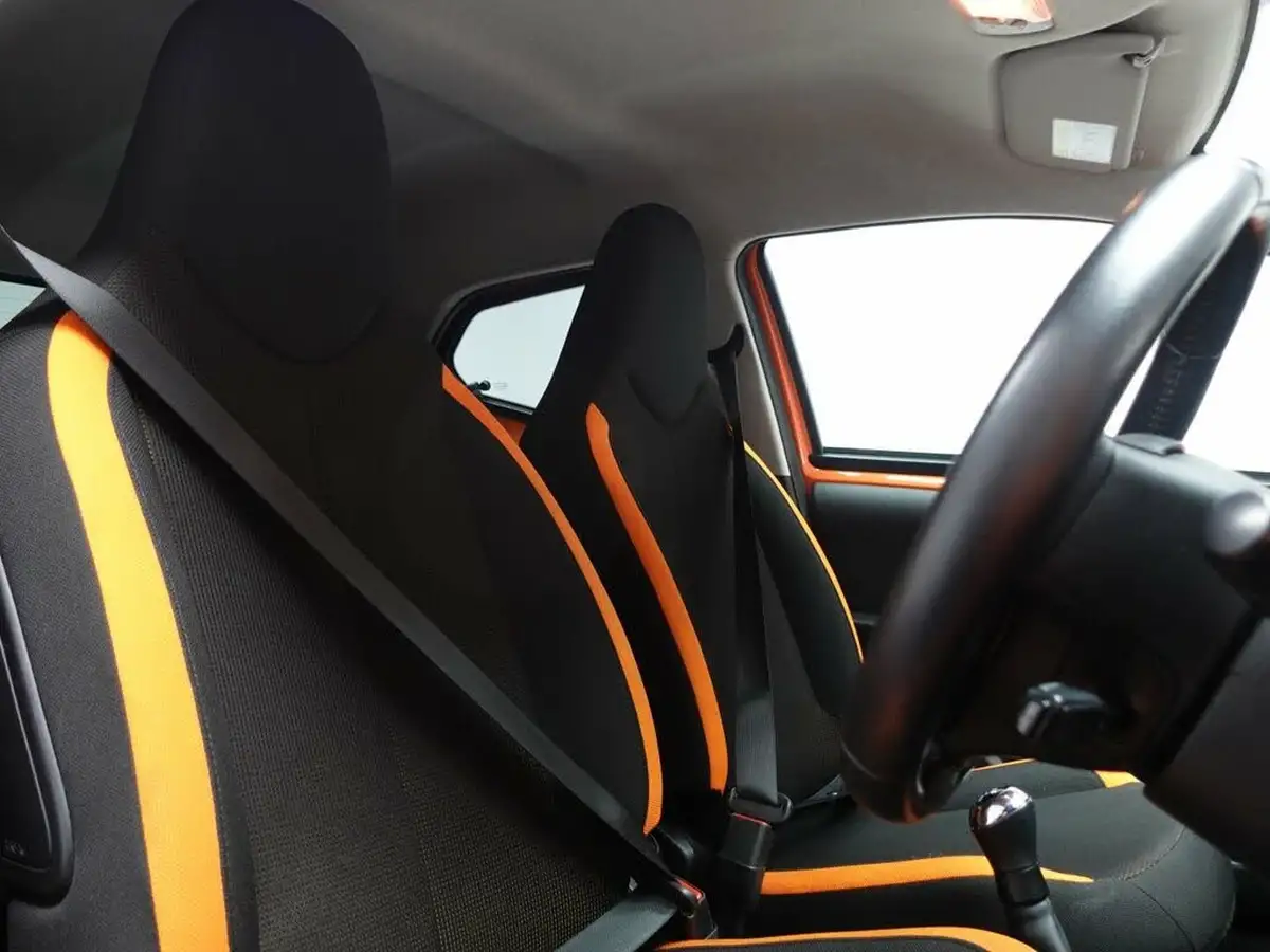 2020-toyota-aygo-10-vvt-i-x-cite-big-1