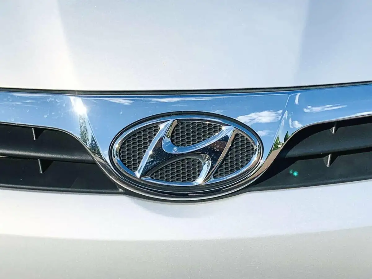 2012-hyundai-i20-12-classic-5d-big-35