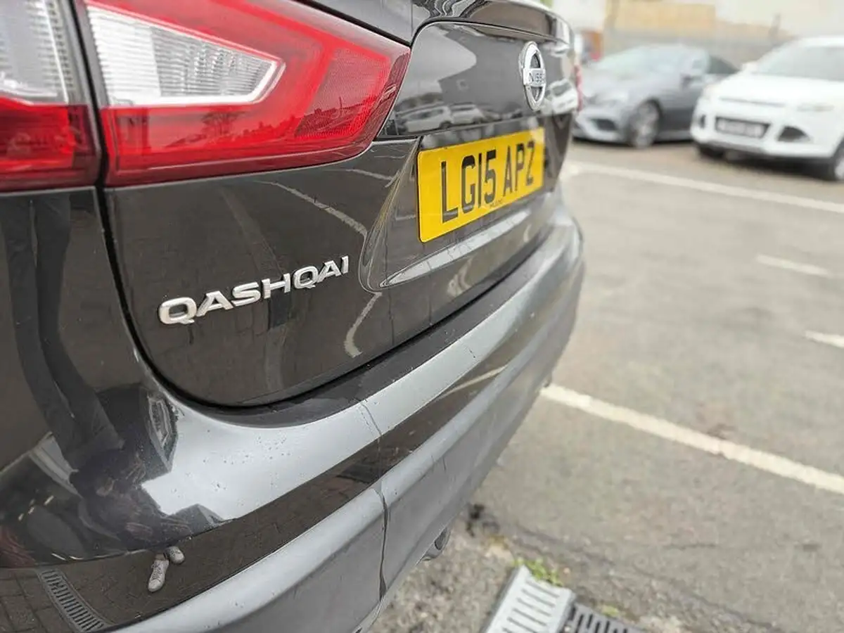 2015-nissan-qashqai-12-n-tec-xtronic-cvt-big-25