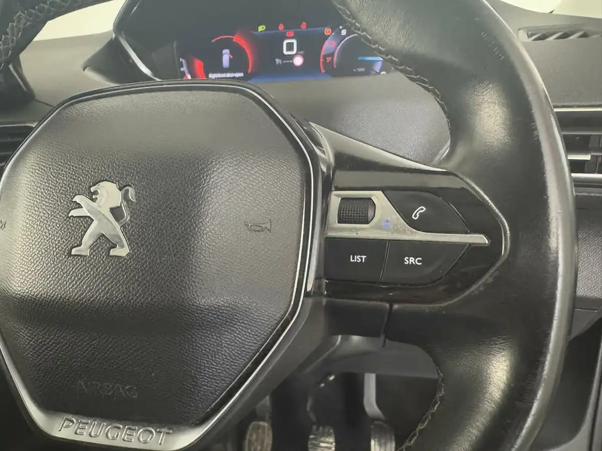 2021-peugeot-5008-suv-12-puretech-allure-big-22