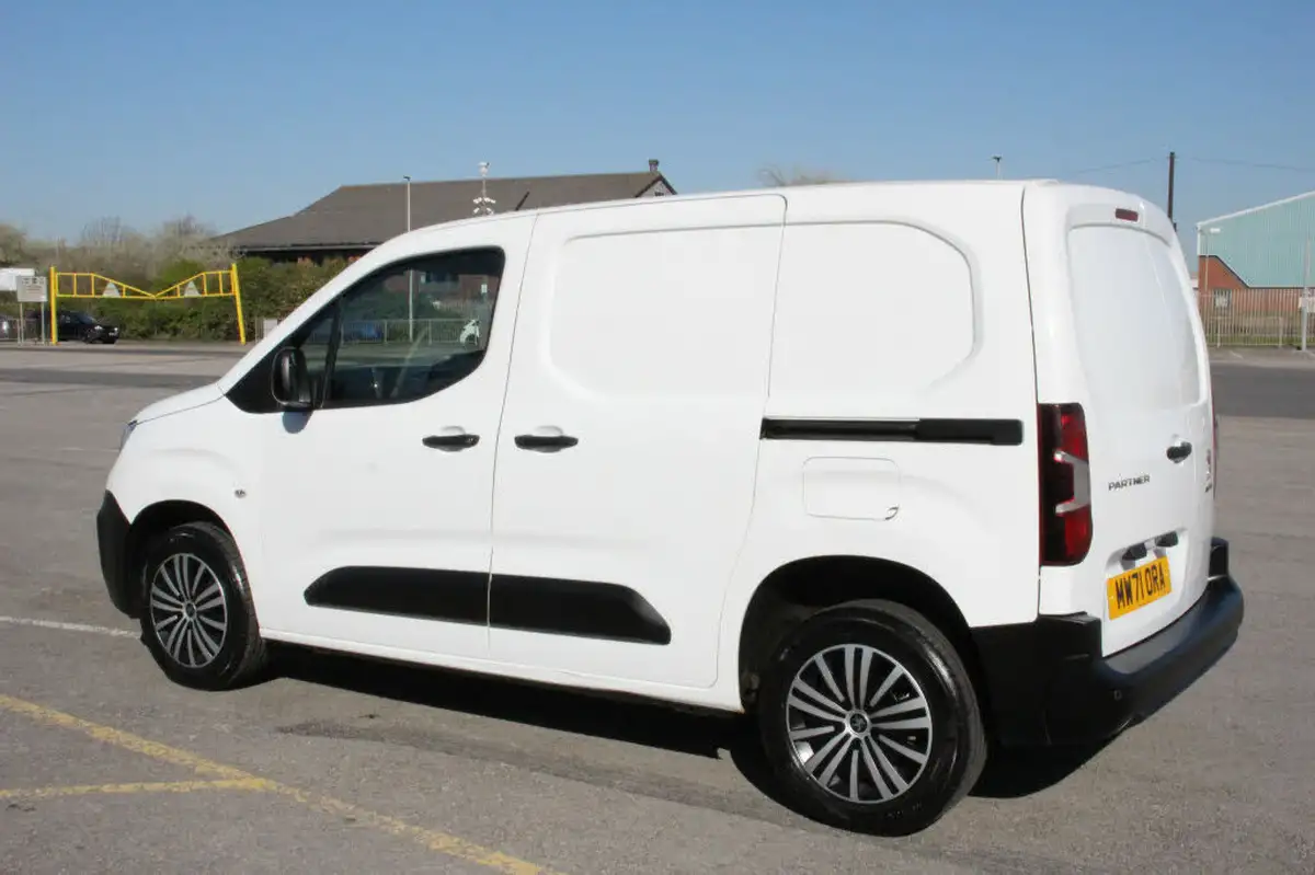 2021-peugeot-partner-15-bluehdi-1000-professional-premium-100pseu6d-big-12