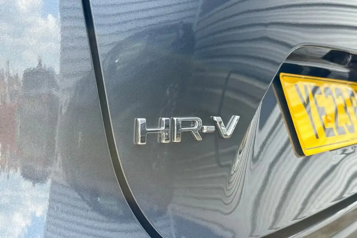 2023-honda-hr-v-15-i-mmd-elegance-big-42