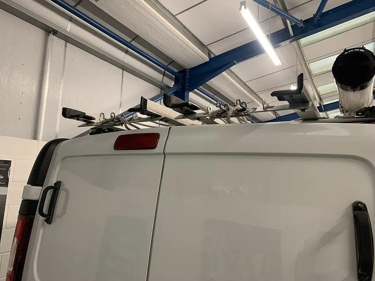 2016-vauxhall-vivaro-16cdti-2900-ecoflex-l1h1-90ps-panel-van-big-9