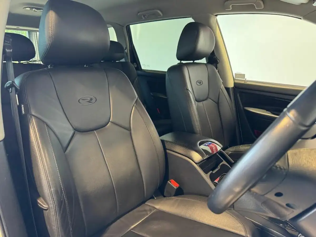 2016-kgm-ssangyong-rexton-w-22td-ex-t-tronic-big-29