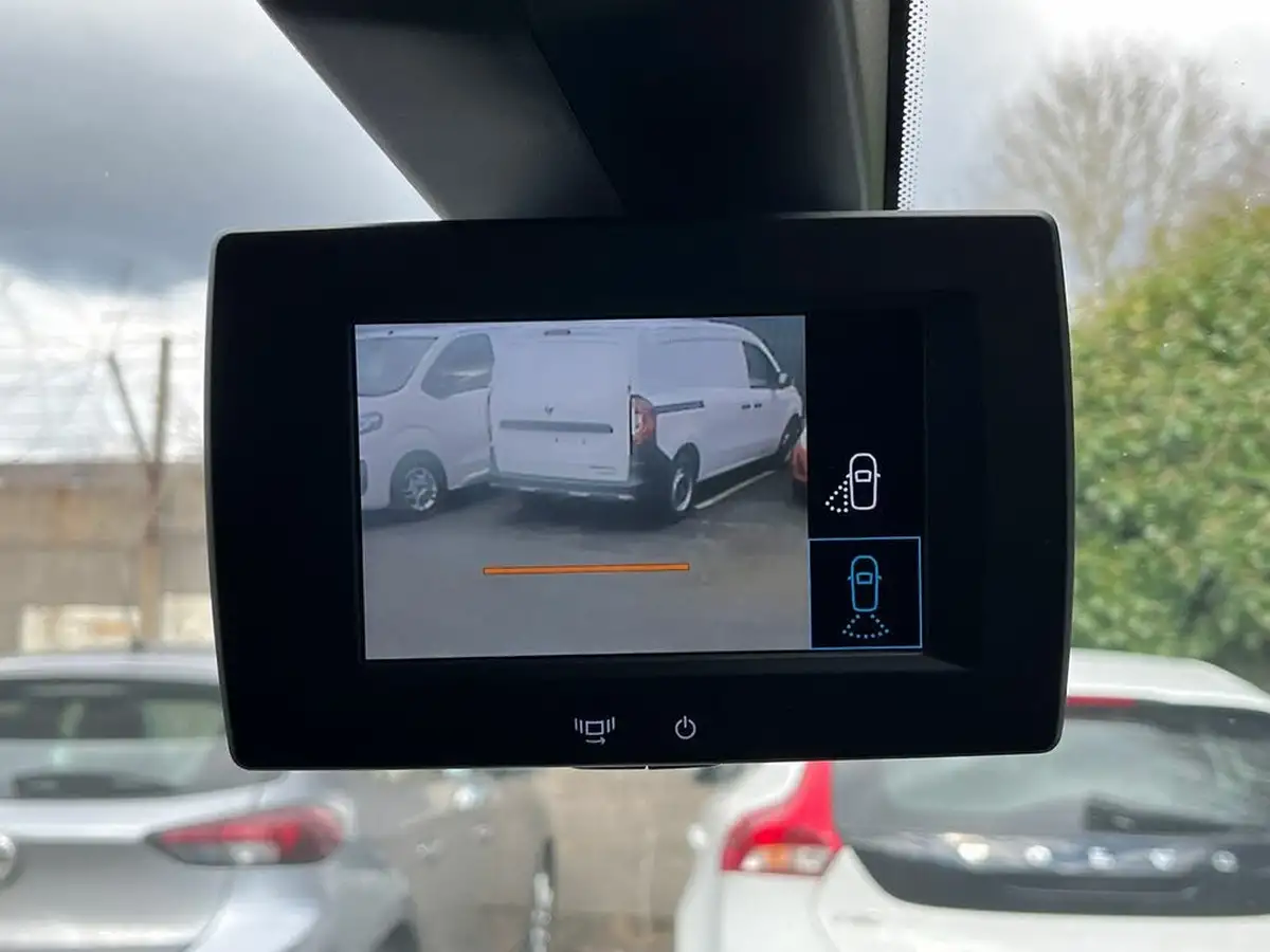 2021-citroen-berlingo-15bluehdi-1000-driver-100pseu6dt-e-ss-big-18