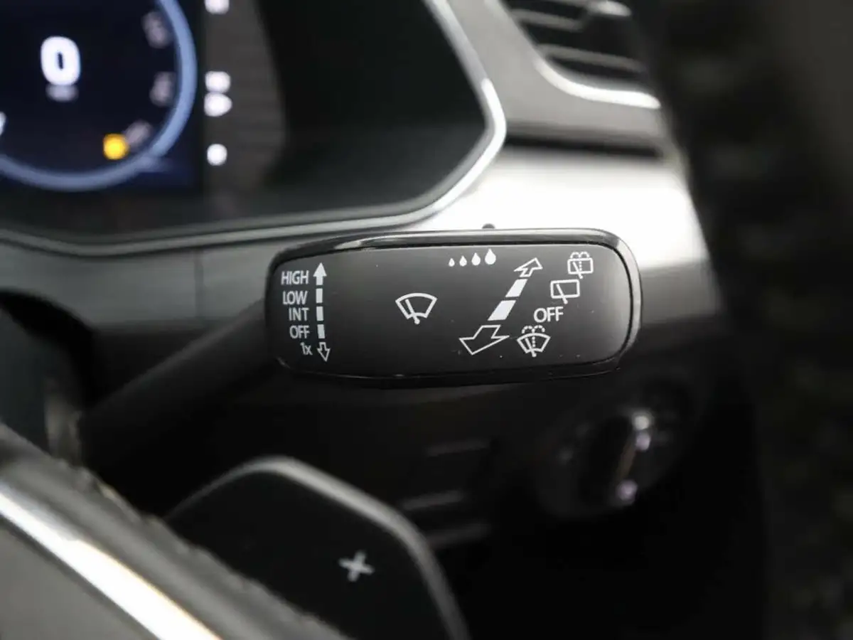 2022-skoda-superb-20tdi-se-estate-dsg-big-36
