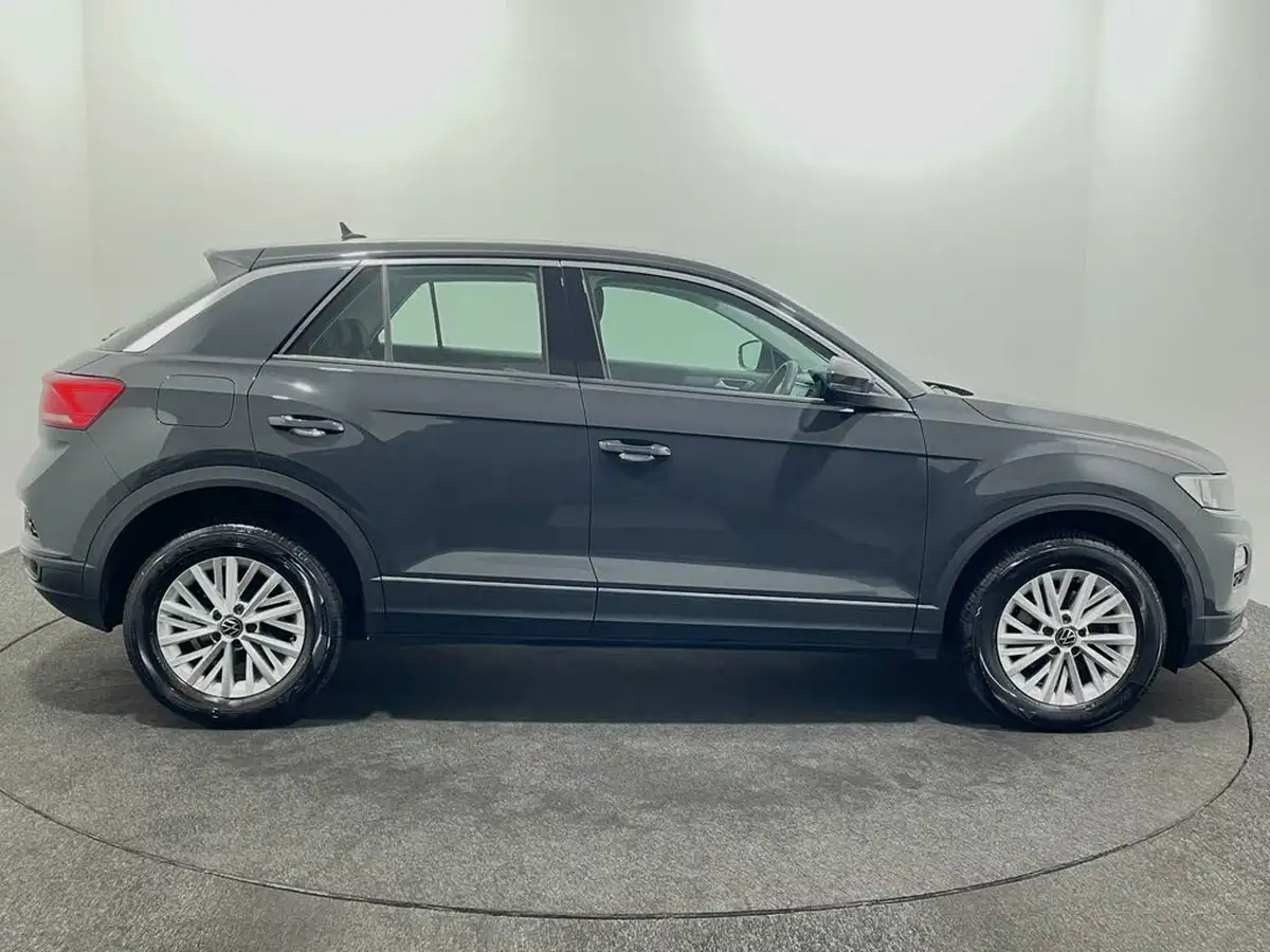 2021-volkswagen-t-roc-20tdi-s-big-8