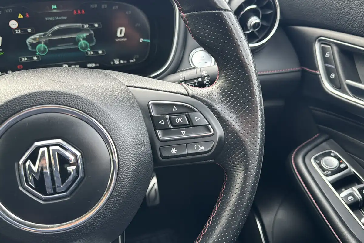2023-mg-hs-15t-gdi-trophy-258ps-plug-in-hybrid-auto-big-17