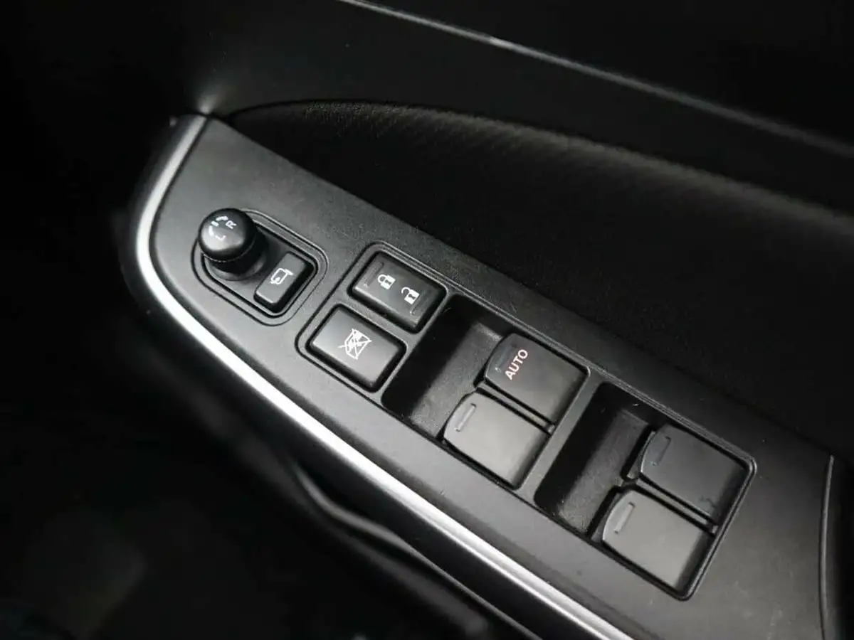 2021-suzuki-swift-12-dualjet-sz5-cvt-big-34