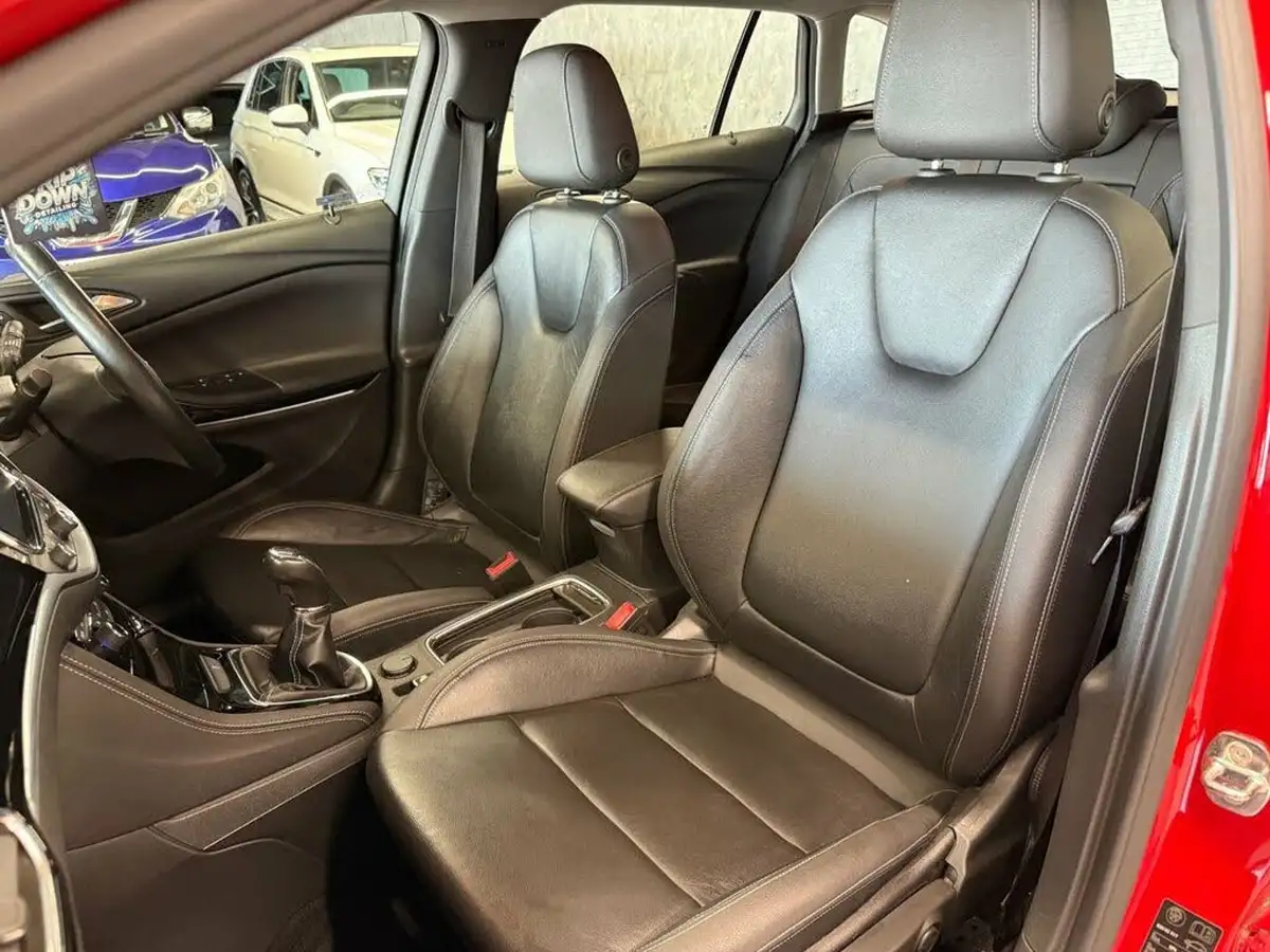 2018-vauxhall-astra-16cdti-elite-nav-110ps-sport-tourer-big-32