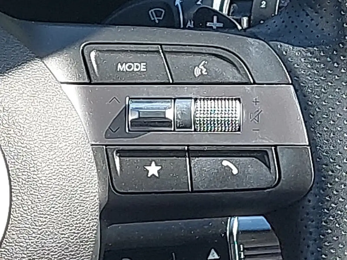2023-hyundai-kona-10-t-gdi-n-line-s-dct-big-10