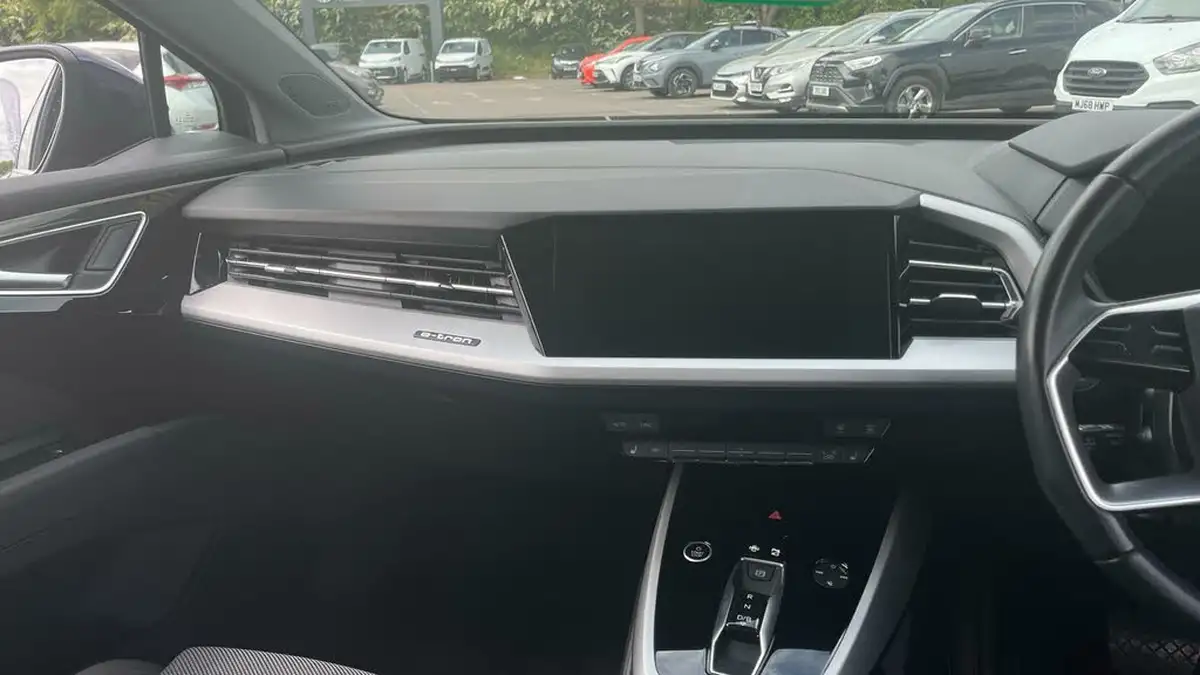 2021-audi-q4-e-tron-40e-sport-station-wagon-big-6