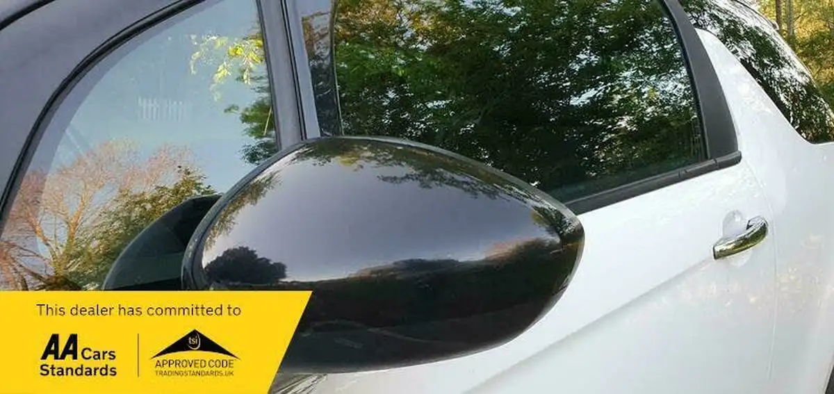 2011-citroen-ds3-16-dsport-150ps-big-37
