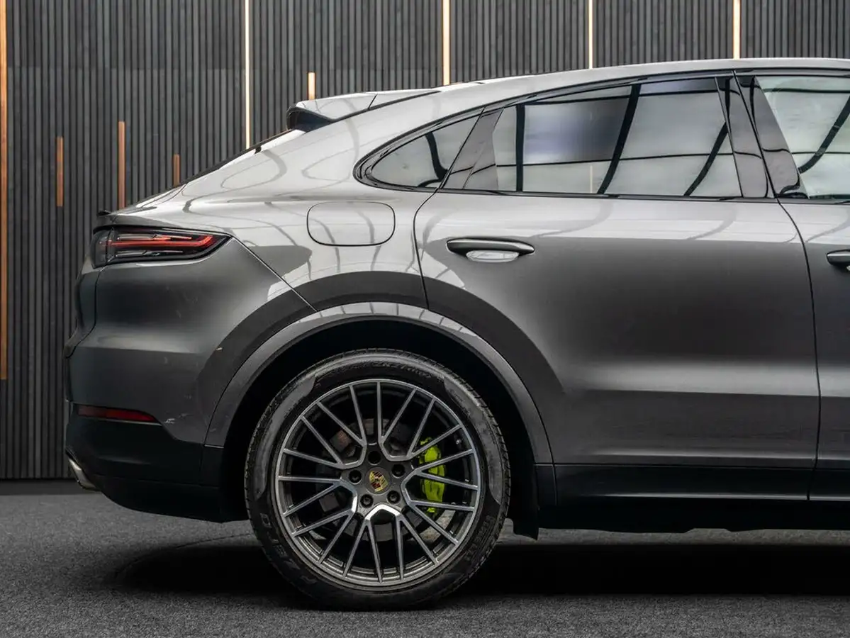 2019-porsche-cayenne-30-v6-e-hybrid-e-hybrid-coupe-big-12