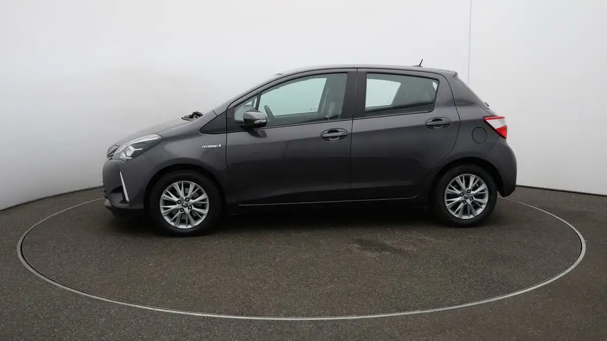 2020-toyota-yaris-15-vvt-i-icon-98bhp-hybrid-1497cc-e-cvt-big-63