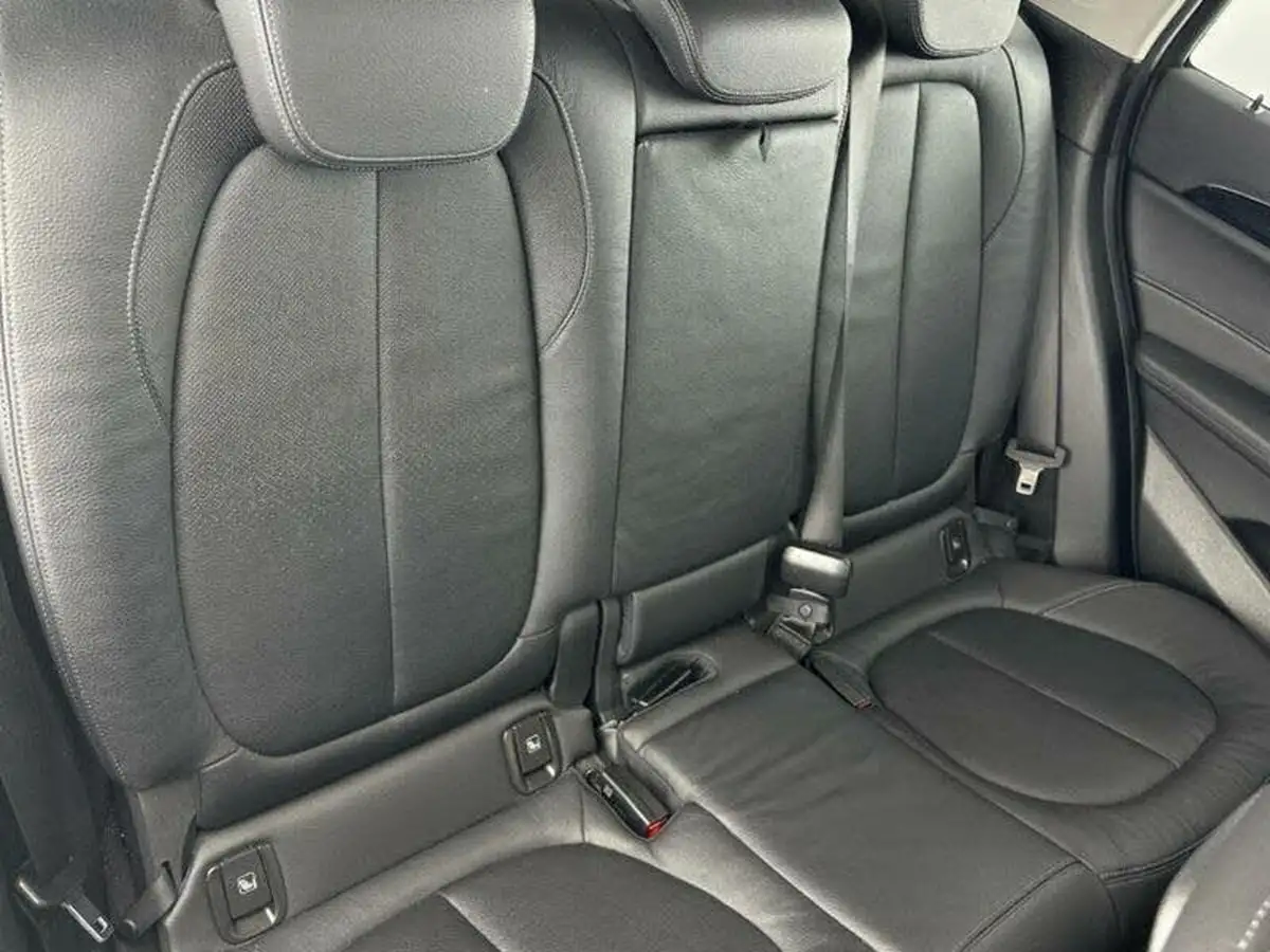 2021-bmw-x1-20-xdrive20i-xline-big-6