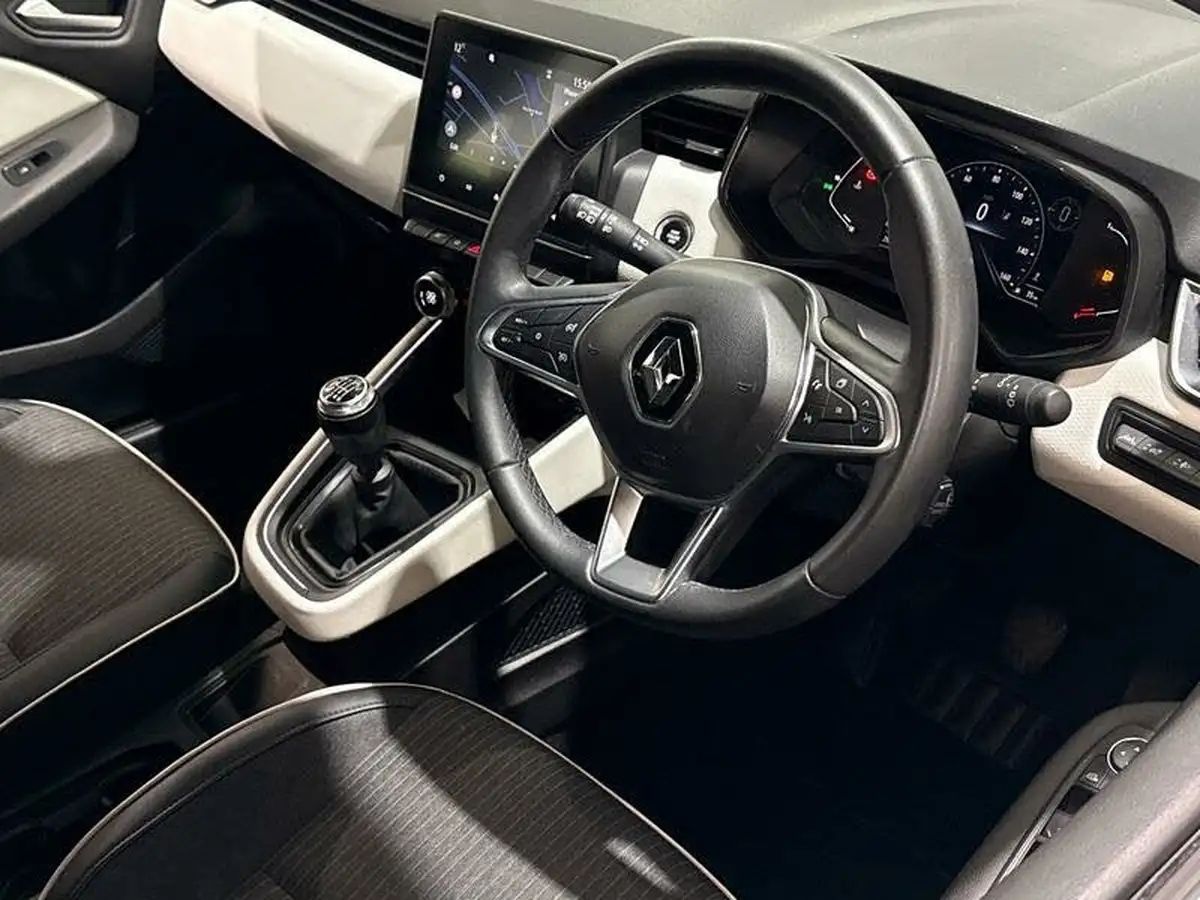 2022-renault-clio-10-tce-se-edition-big-2
