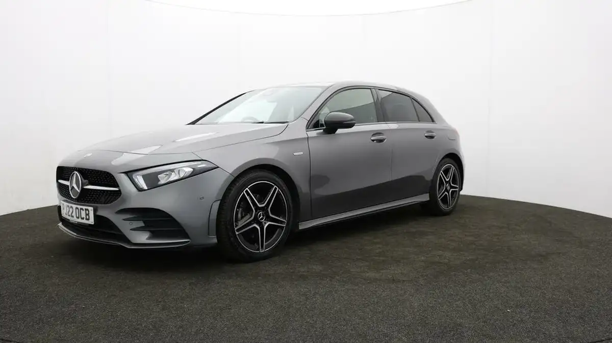 2022-mercedes-benz-a-class-13-a180-amg-line-executive-edition-hatchback-5d-7g-dct-big-2