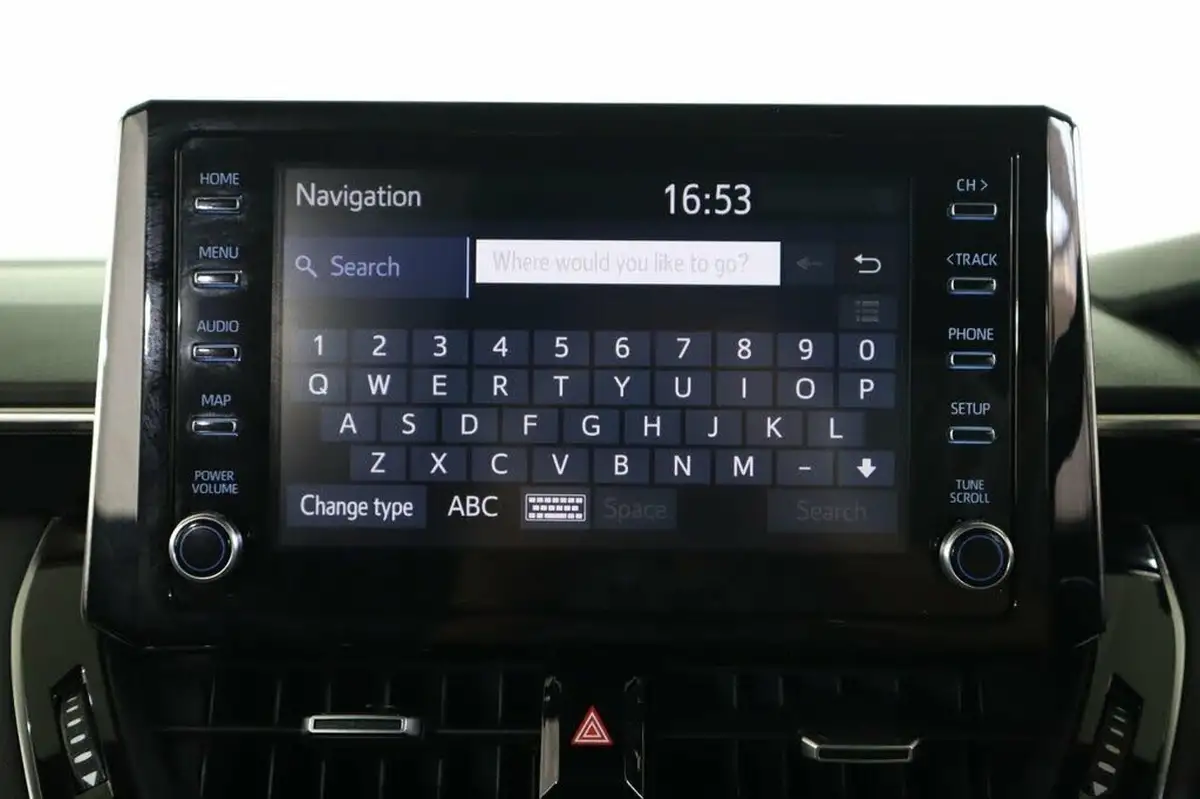 2021-toyota-corolla-18-vvt-i-icon-tech-spare-wheel-touring-sports-5d-big-34
