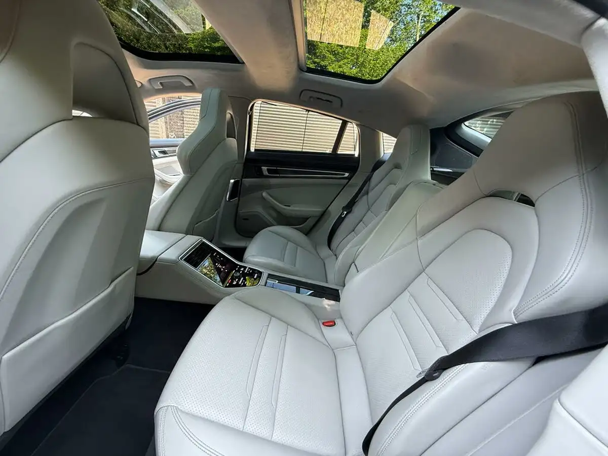 2016-porsche-panamera-40-v8-turbo-big-61
