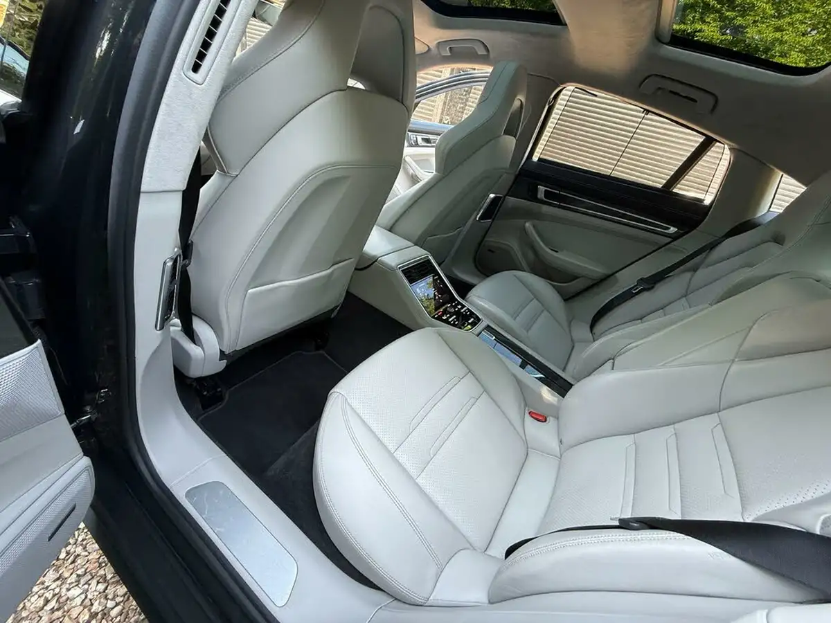 2016-porsche-panamera-40-v8-turbo-big-37
