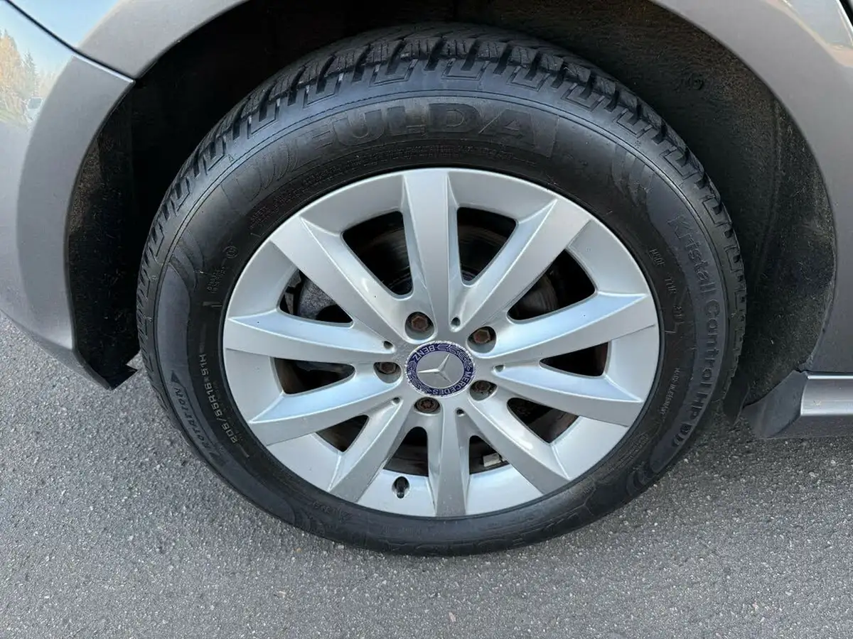2014-mercedes-benz-a-class-16-a180-se-big-24