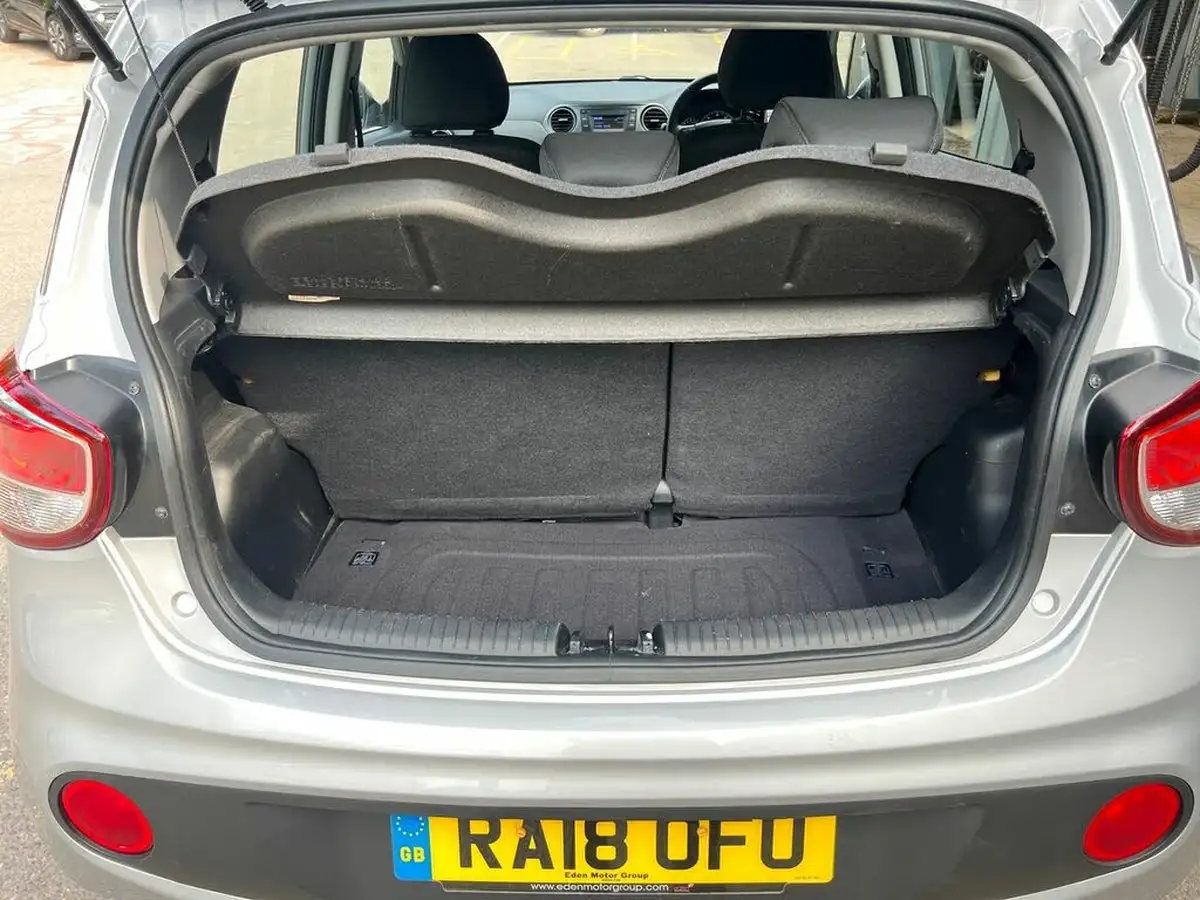 2018-hyundai-i10-10-se-67ps-big-11