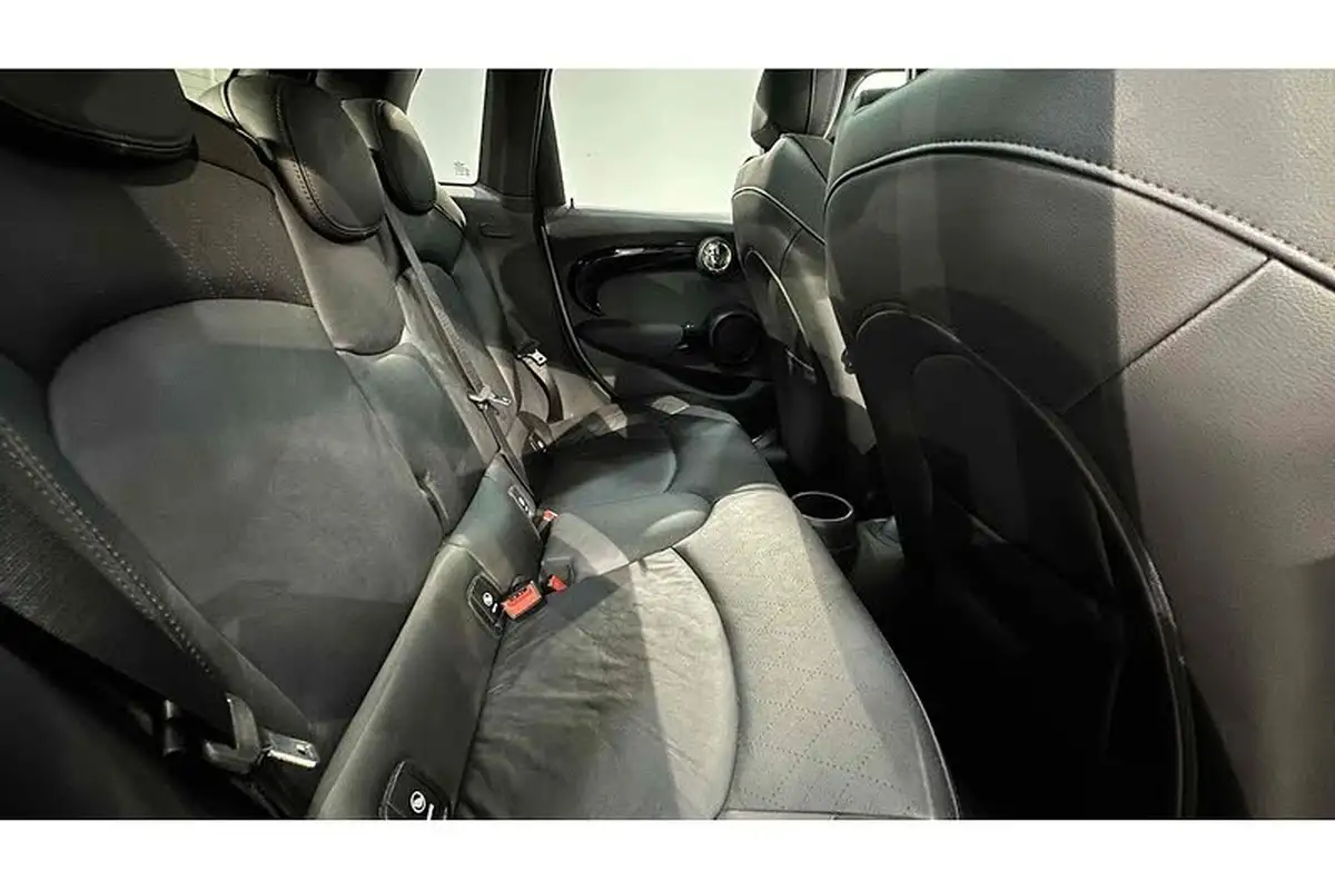 2018-mini-cooper-15-cooper-series-ii-ss-hatchback-5d-auto-big-23