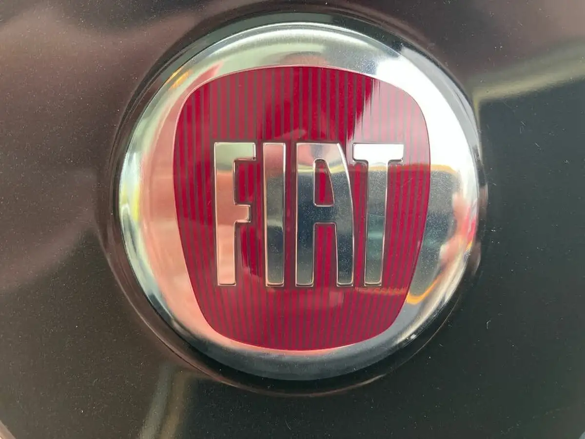 2019-fiat-500-12-lounge-ss-big-41