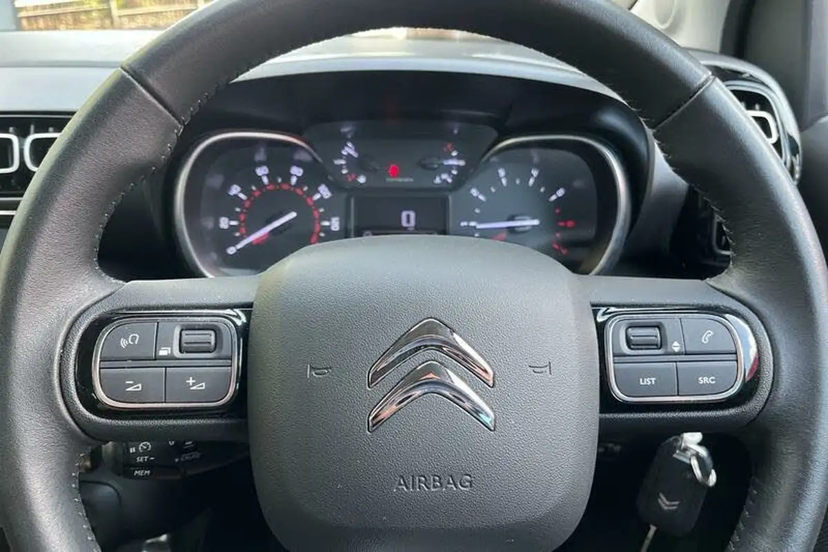 2021-citroen-c3-aircross-12-puretech-shine-110ps-big-11