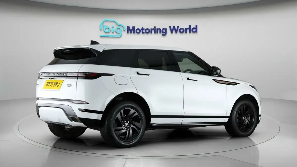 2022-land-rover-range-rover-evoque-15-p300e-r-dynamic-s-big-7