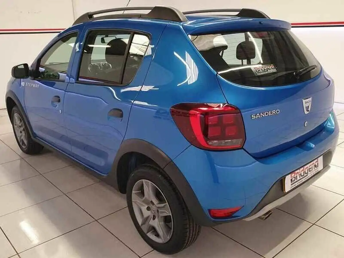 2019-dacia-sandero-stepway-09-tce-essential-big-3