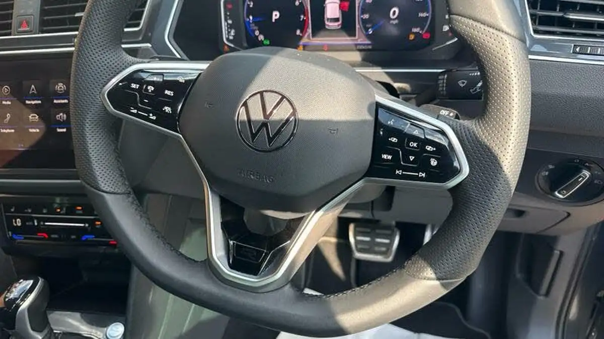 2020-volkswagen-tiguan-15-tsi-r-line-big-23