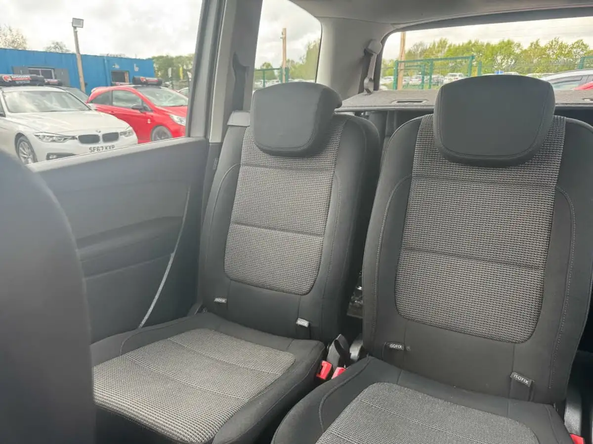 2015-volkswagen-sharan-20tdi-se-140ps-bluemotion-tech-ss-big-17