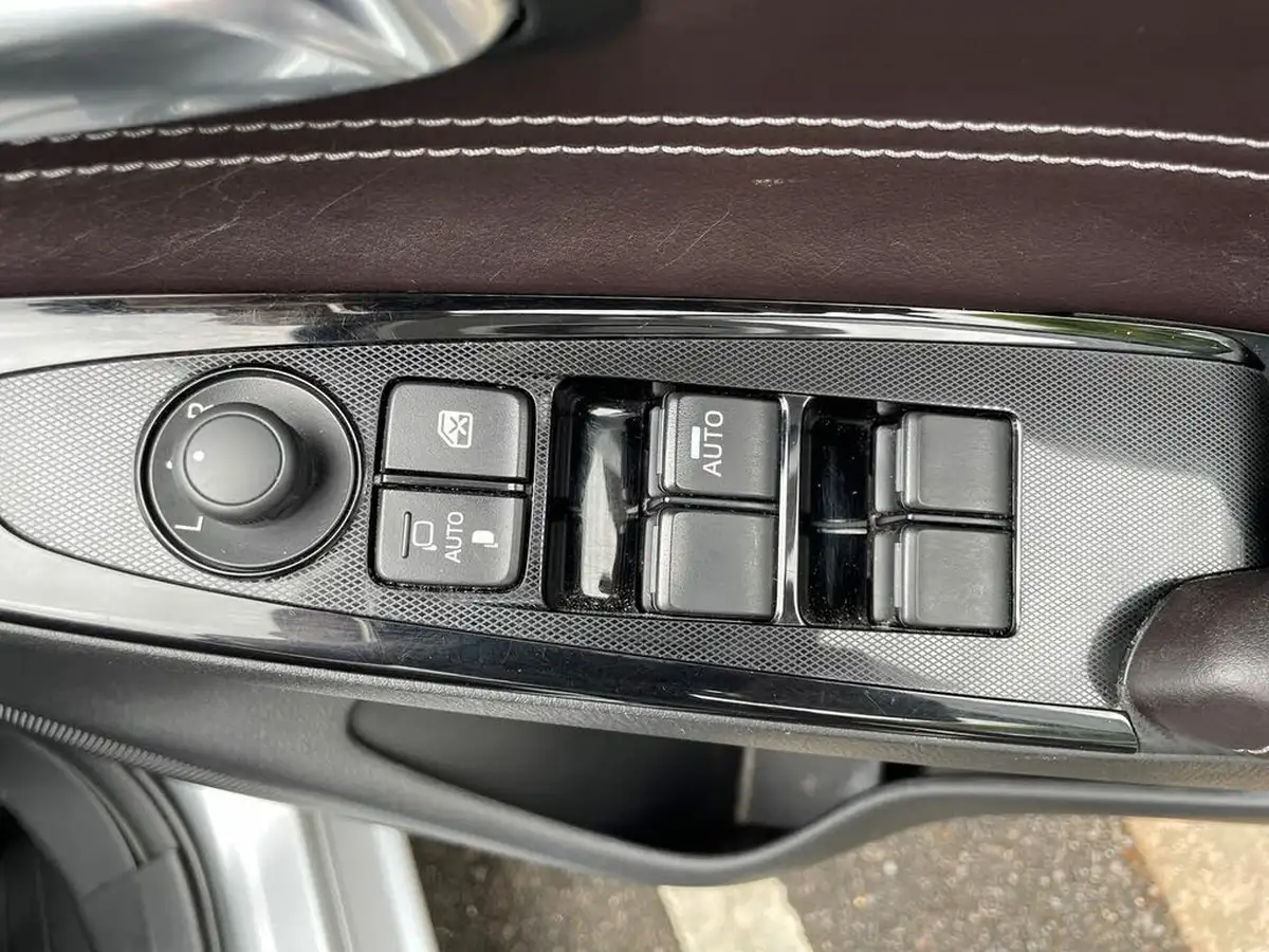 2018-mazda-mazda2-15-gt-sport-nav-115ps-ss-big-19