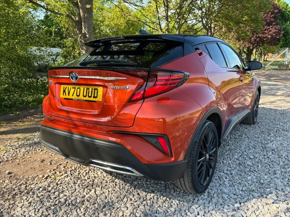 2020-toyota-c-hr-20-vvt-i-orange-edition-big-2