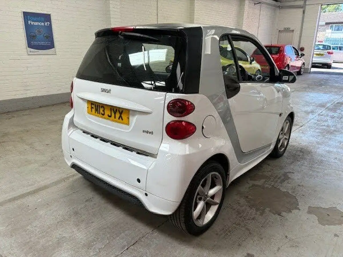 2013-smart-fortwo-10-pulse-71bhp-coupe-softouch-big-3