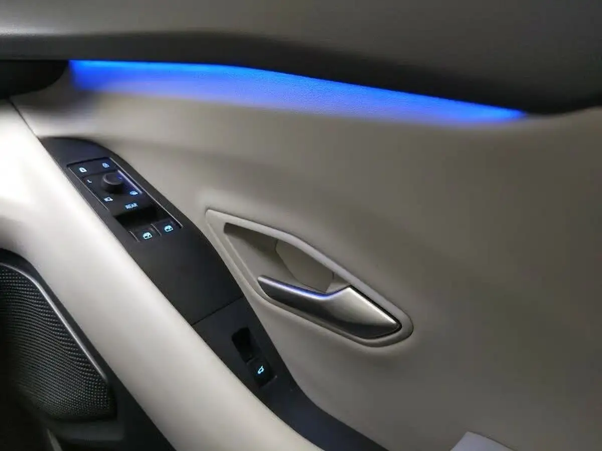 2024-ford-explorer-e-premium-286ps-77kwh-big-16