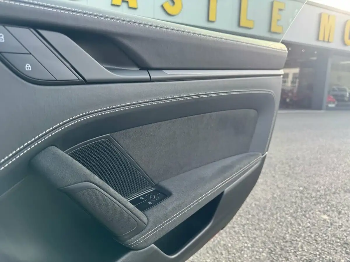 2021-porsche-911-40-gt3-pdk-big-37