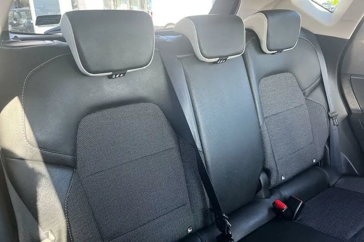 2021-renault-captur-13-tce-s-edition-140ps-big-23