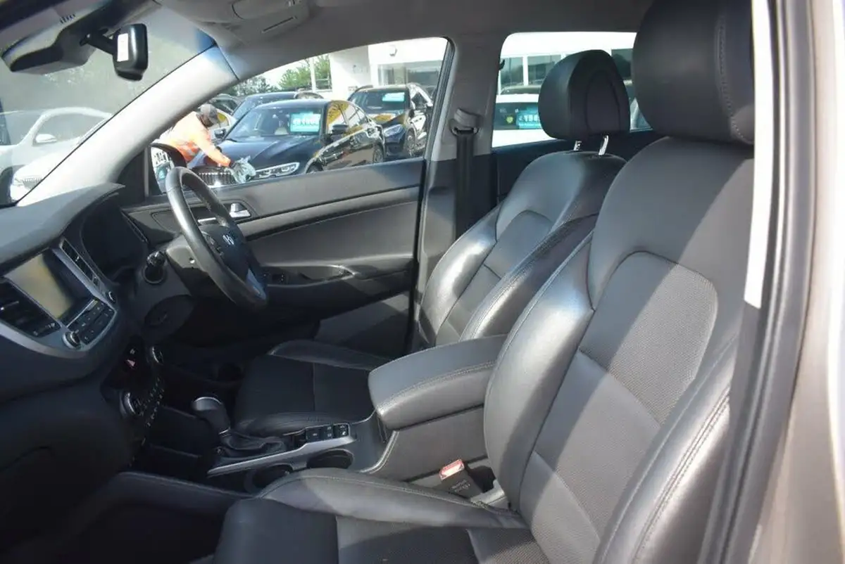 2018-hyundai-tucson-16-t-gdi-sport-edition-dct-big-11
