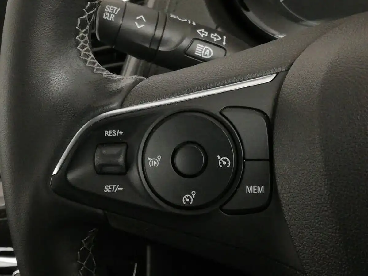 2021-vauxhall-grandland-x-12-business-edition-nav-big-18