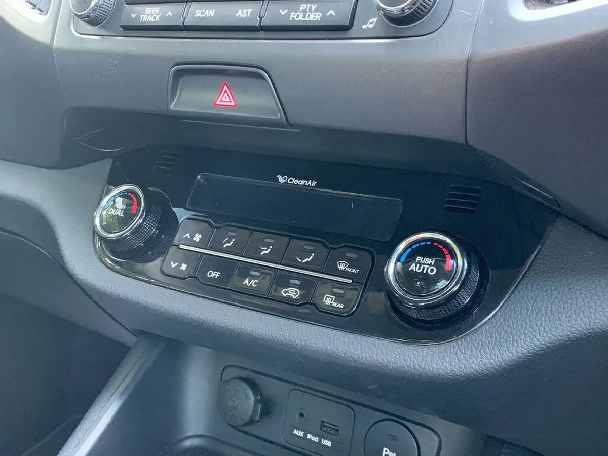 2012-kia-sportage-20td-kx-3-big-26