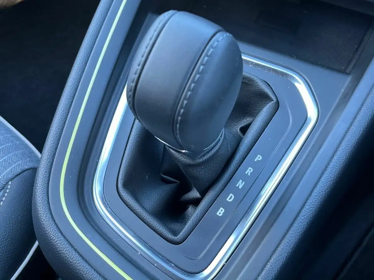 2024-renault-clio-16-techno-big-21