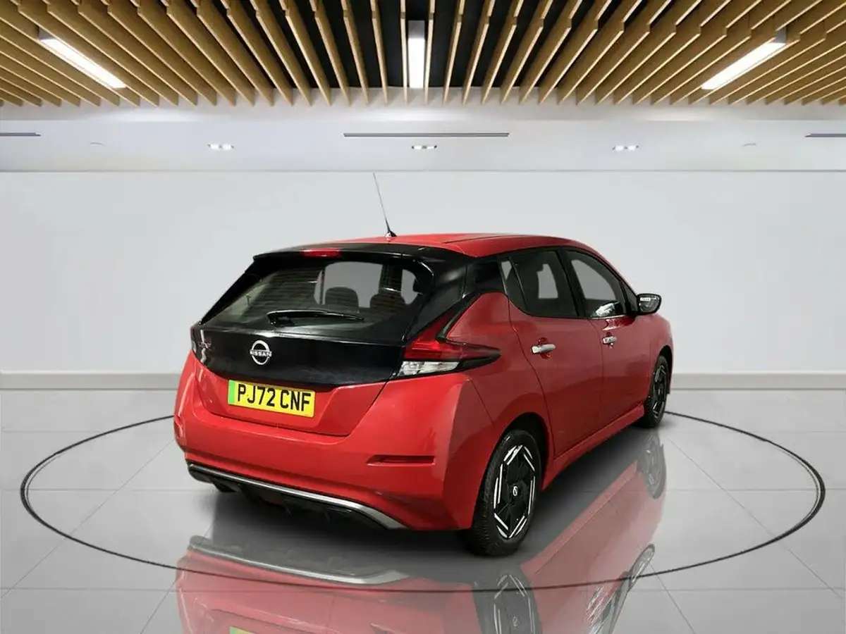 2022-nissan-leaf-e-acenta-39kwh-big-7
