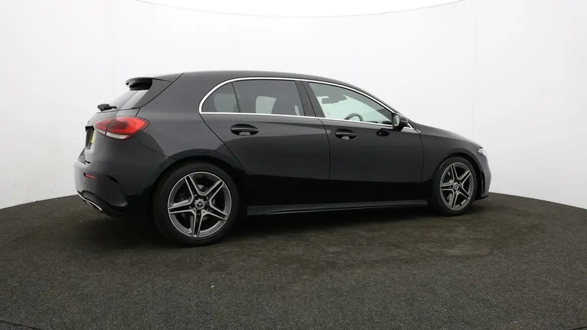 2019-mercedes-benz-a-class-13-a200-amg-line-hatchback-5d-big-27