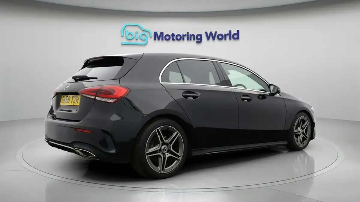 2019-mercedes-benz-a-class-13-a200-amg-line-hatchback-5d-big-6